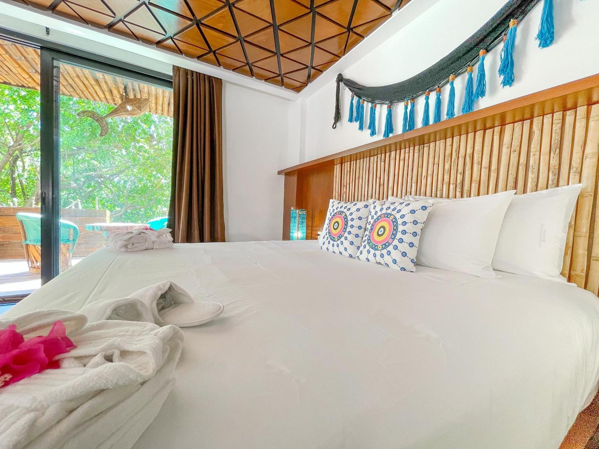 Akuazul Resorts Adults Only Канкун Екстер'єр фото