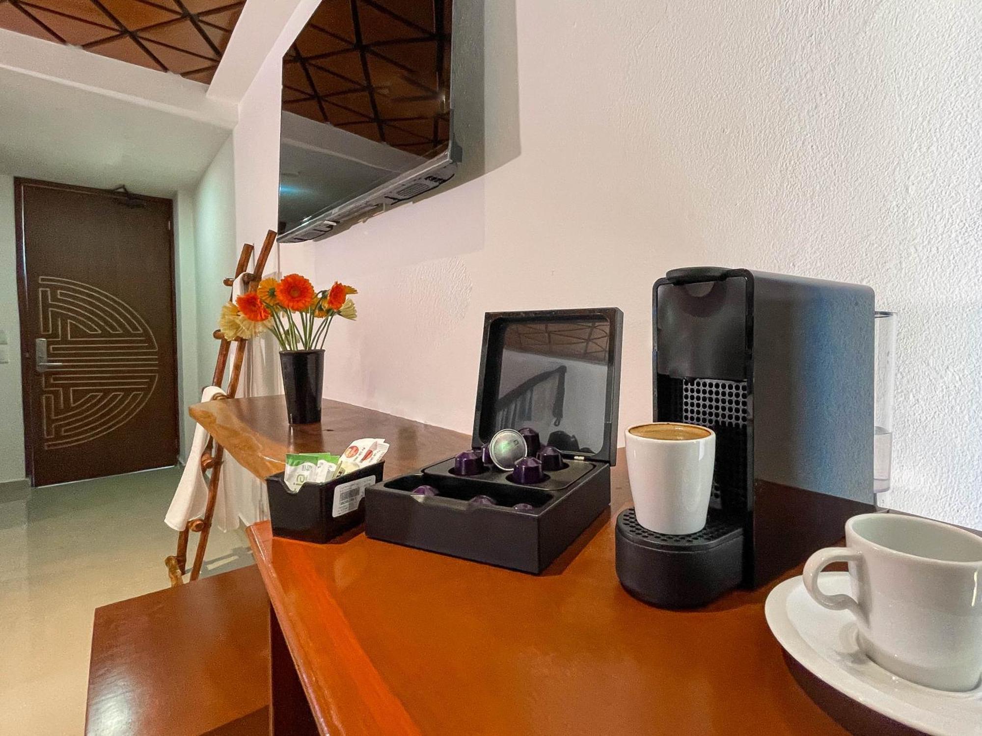 Akuazul Resorts Adults Only Канкун Екстер'єр фото